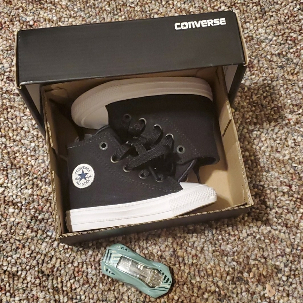 NIB Infant Converse Size 4
